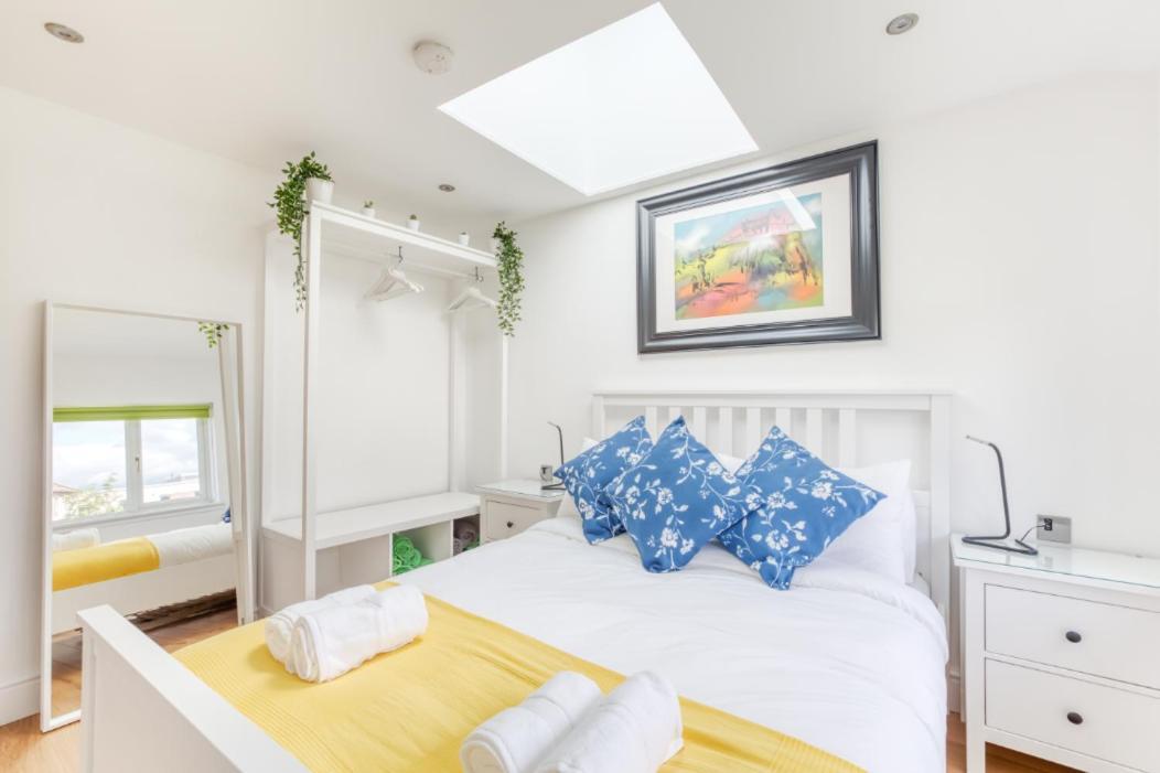 Central Bright 3 Bed Flat With Pool & Parking Edinburgh Ngoại thất bức ảnh
