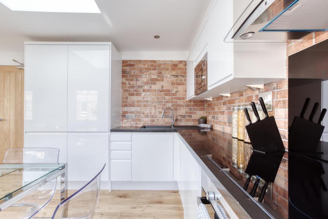Central Bright 3 Bed Flat With Pool & Parking Edinburgh Ngoại thất bức ảnh